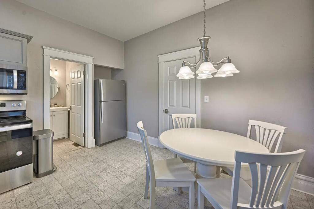Suites On Seneca - Lovely 2 Bed 1 Bath Apartment Harrisburg Exterior foto